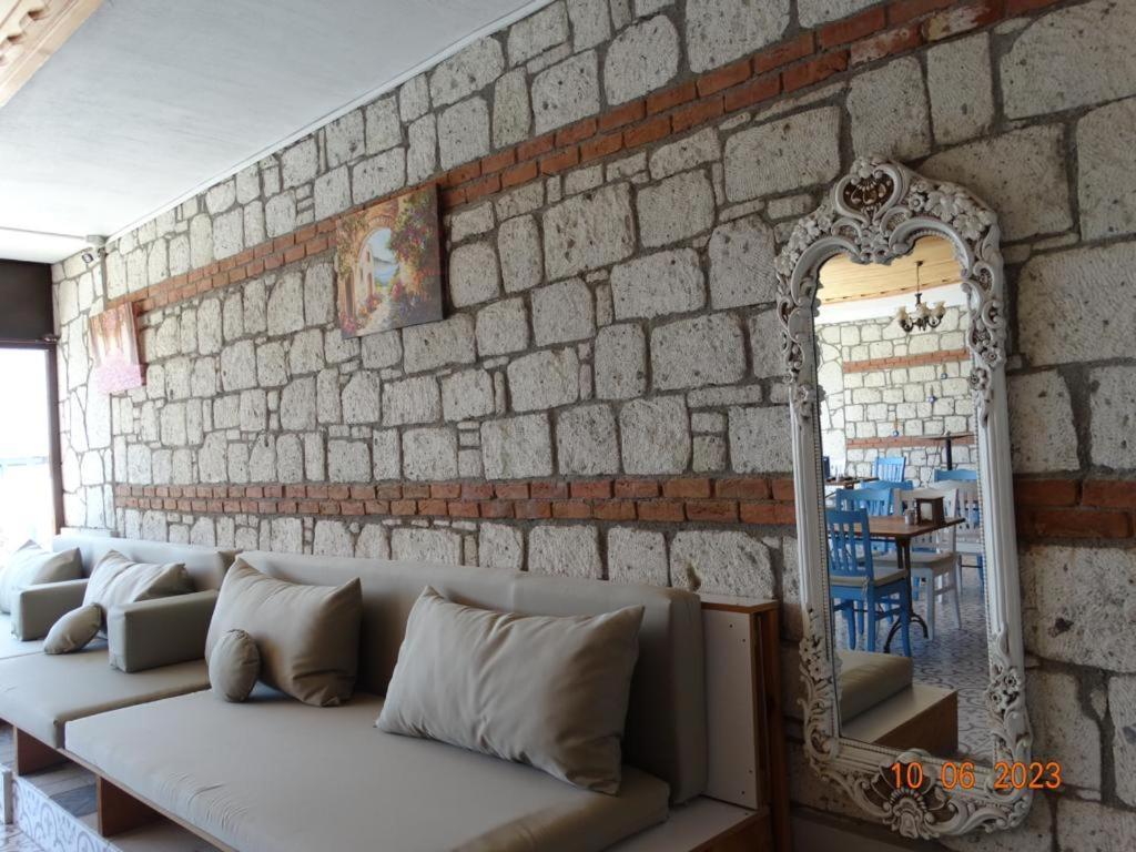 فندق ألاتشاتيفي  Surya Butik المظهر الخارجي الصورة